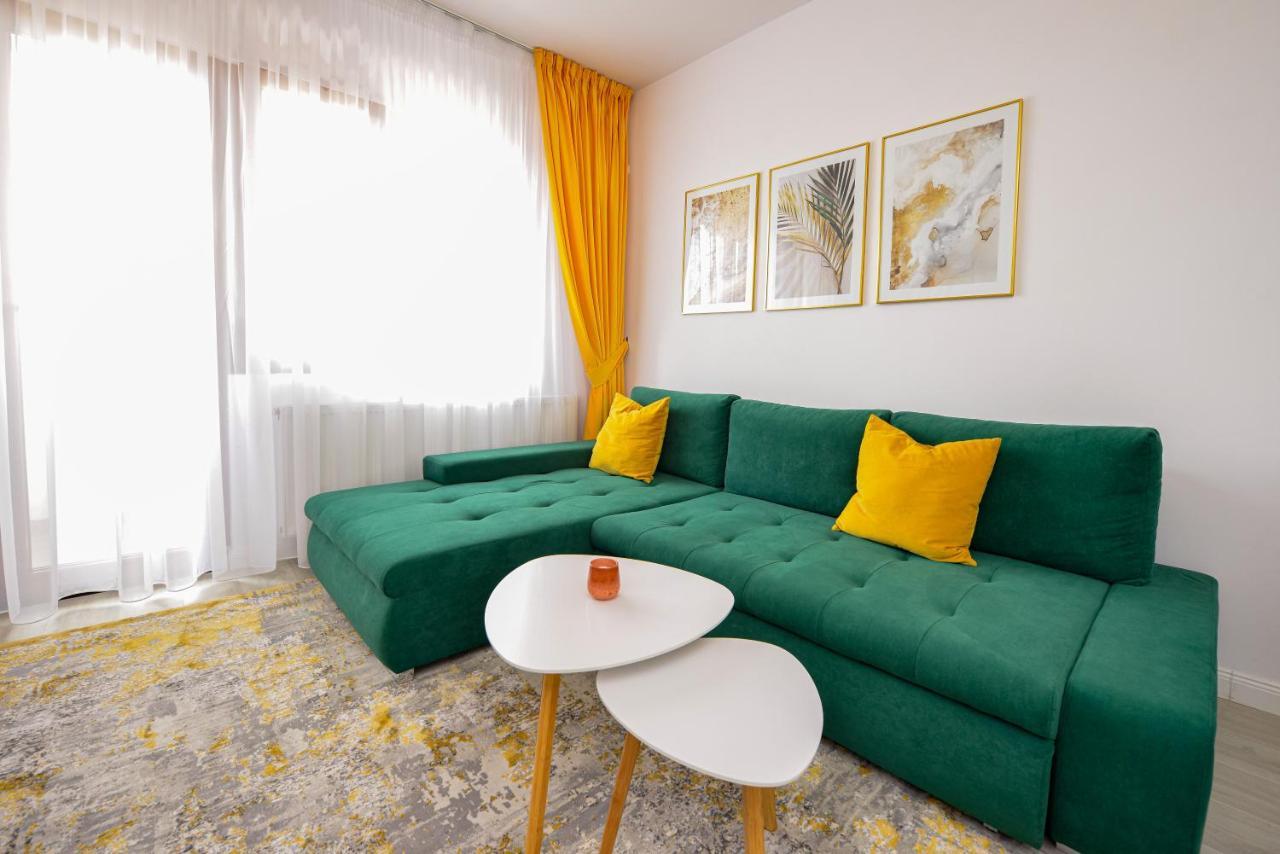 Sofia Cozy Apartment - Underground Private Parking Бухарест Экстерьер фото