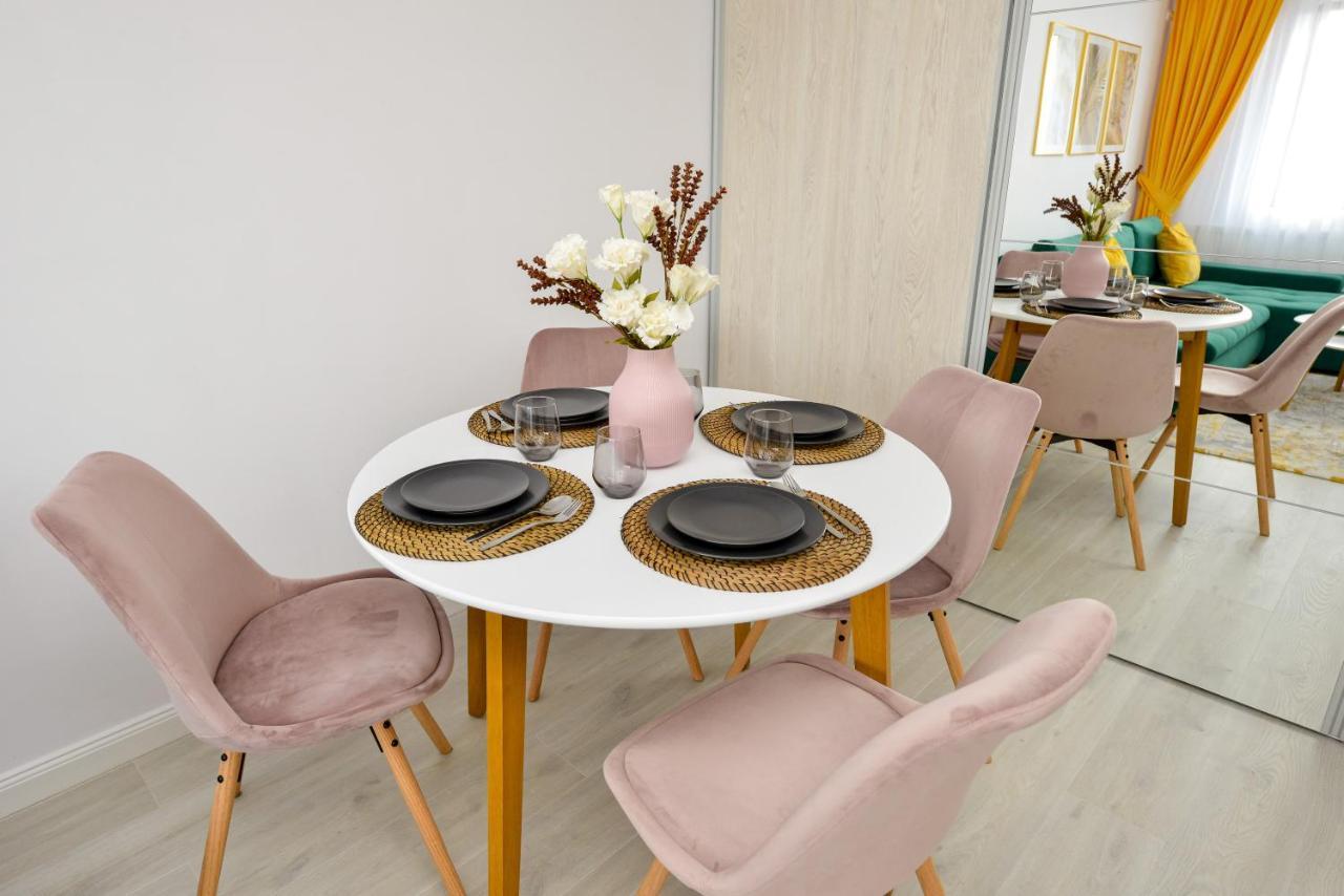 Sofia Cozy Apartment - Underground Private Parking Бухарест Экстерьер фото
