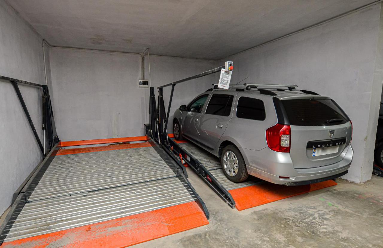 Sofia Cozy Apartment - Underground Private Parking Бухарест Экстерьер фото